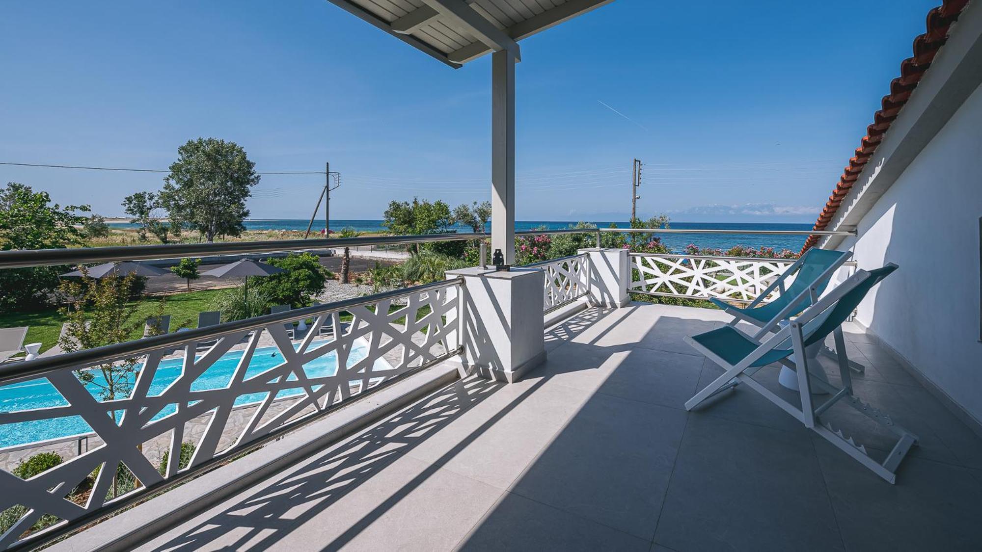 Electra Beachfront Suites, Nea Irakleia Εξωτερικό φωτογραφία